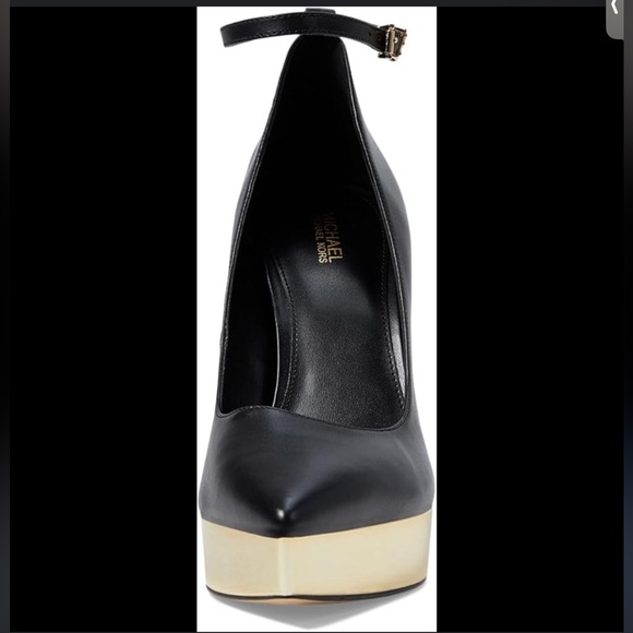 Try on Michael Kors Xenia Ankle Strap size 6 - Picture 8 of 10